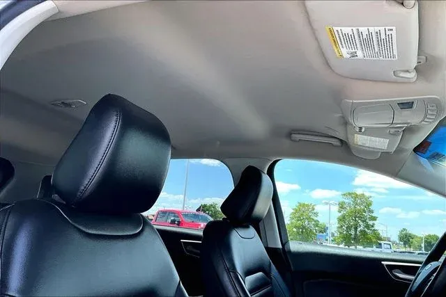 2020 Ford Edge SEL thumbnail 26