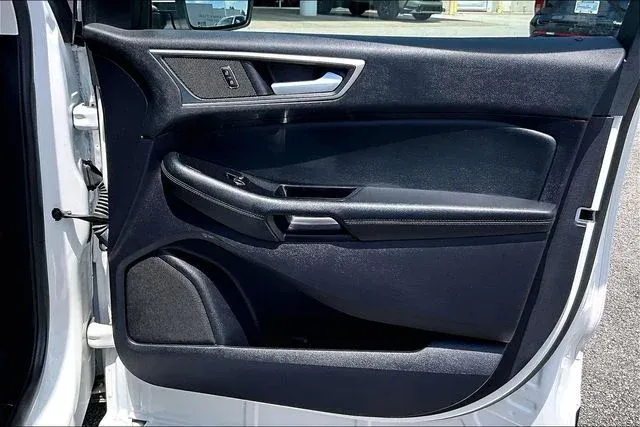 2020 Ford Edge SEL thumbnail 27