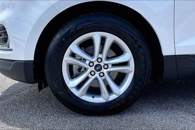 2020 Ford Edge SEL thumbnail 30