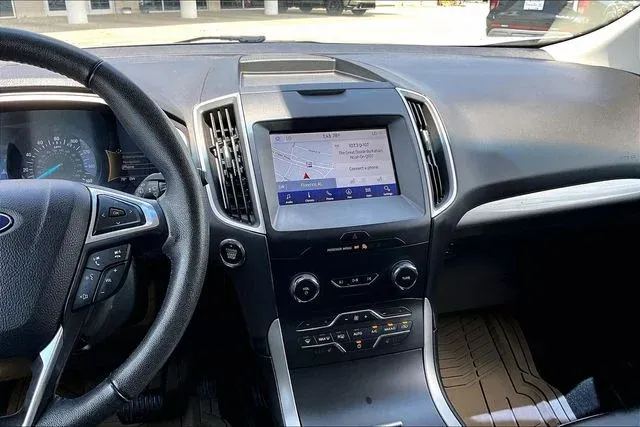 2020 Ford Edge SEL thumbnail 9