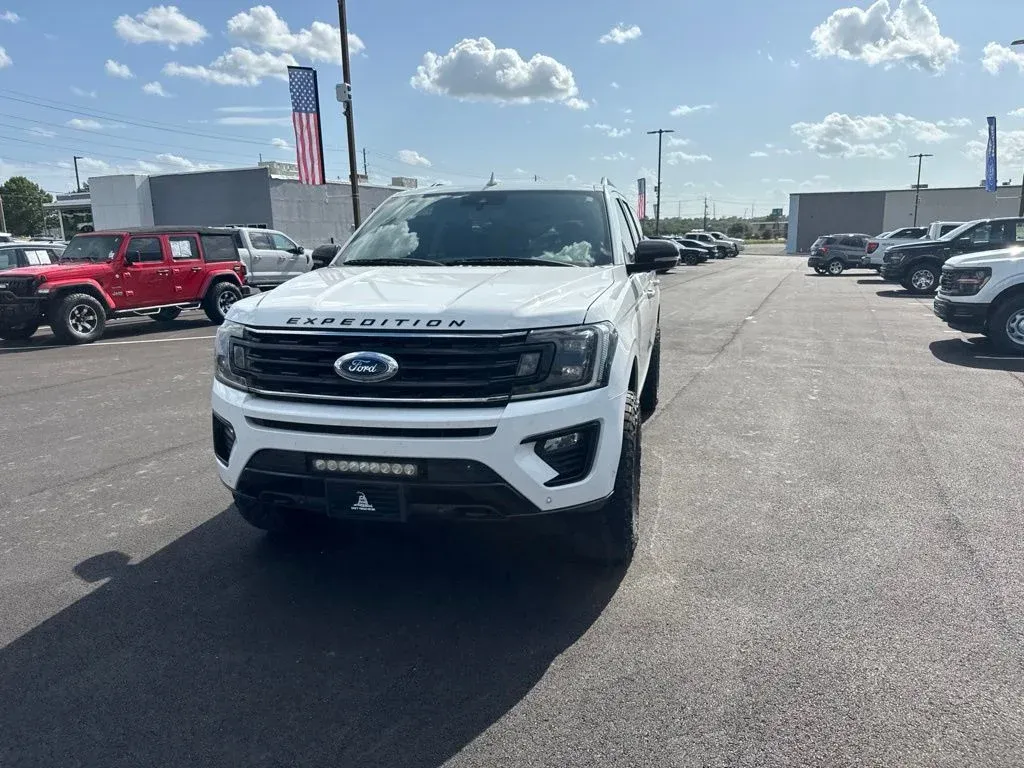 2020 Ford Expedition Max Limited thumbnail 4