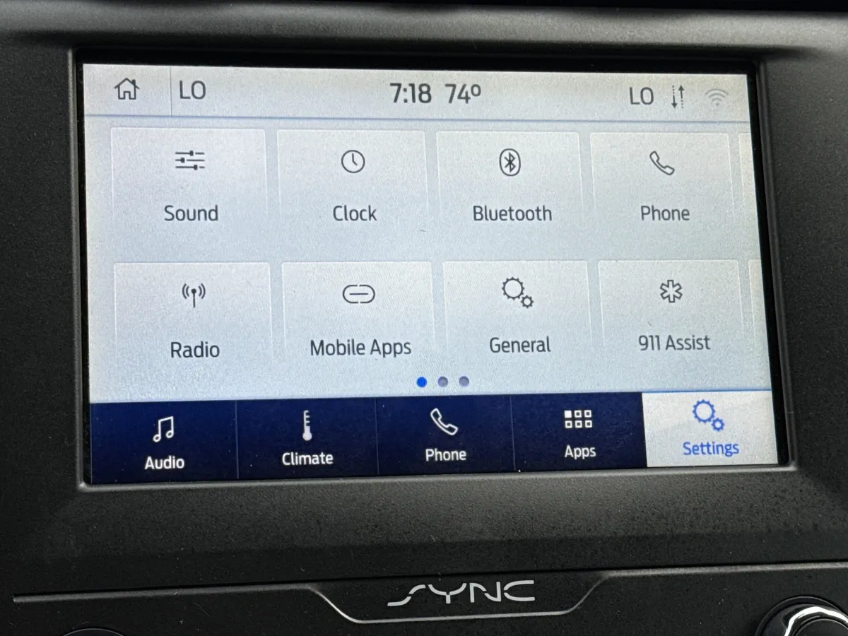 2020 Ford Fusion SE thumbnail 24