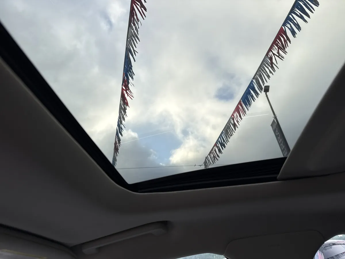 2020 Ford Fusion SE thumbnail 27