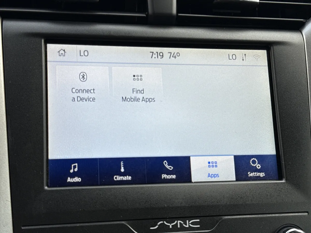 2020 Ford Fusion SE thumbnail 29