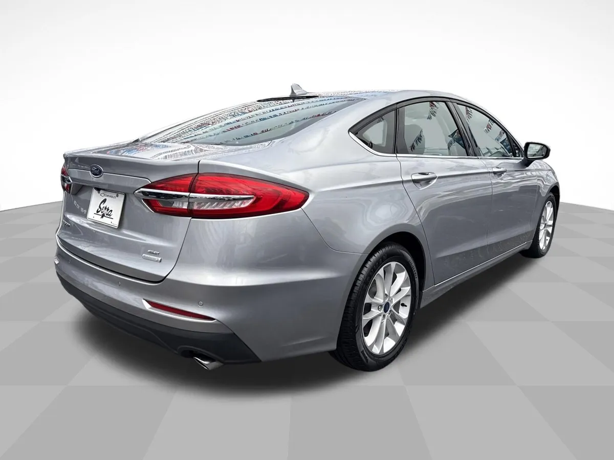 2020 Ford Fusion SE thumbnail 6