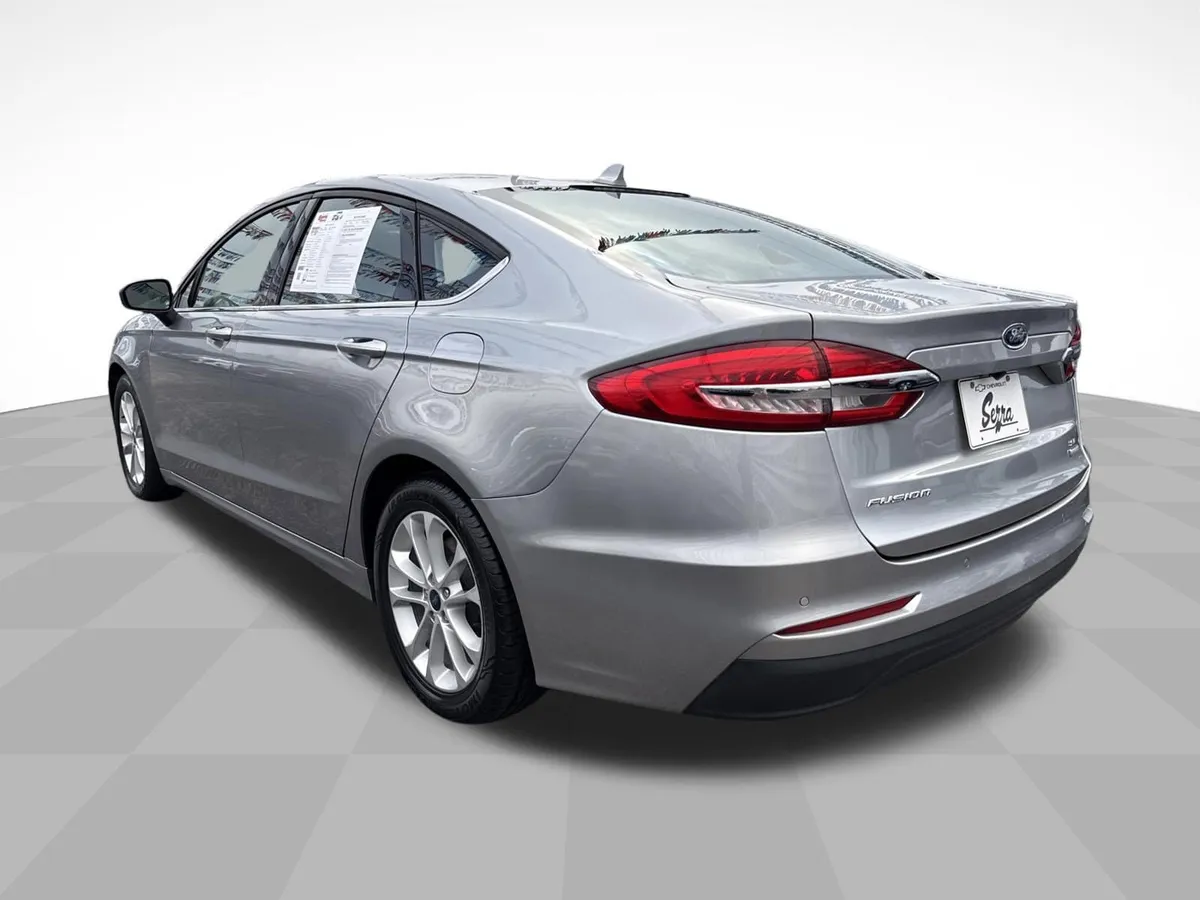 2020 Ford Fusion SE thumbnail 7