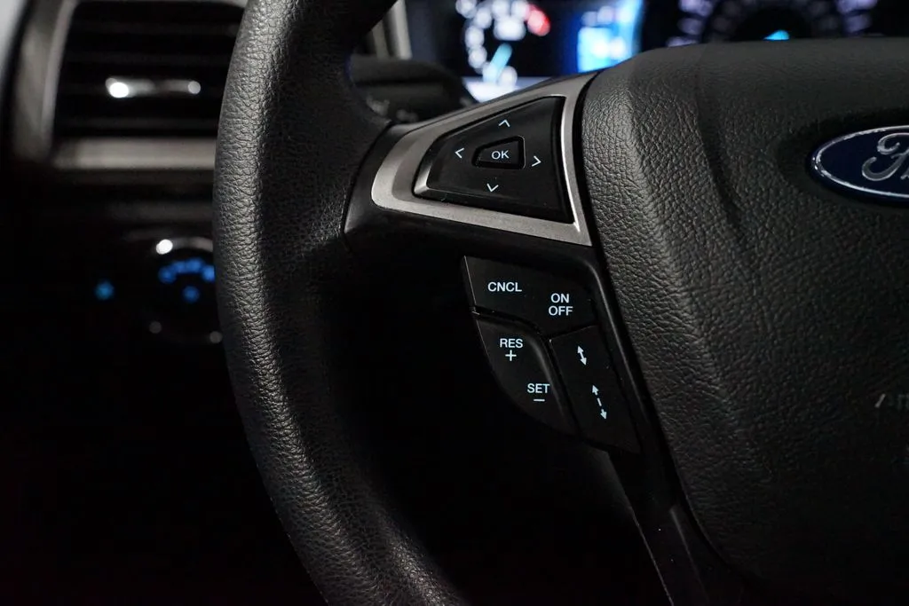 2020 Ford Fusion SE thumbnail 14