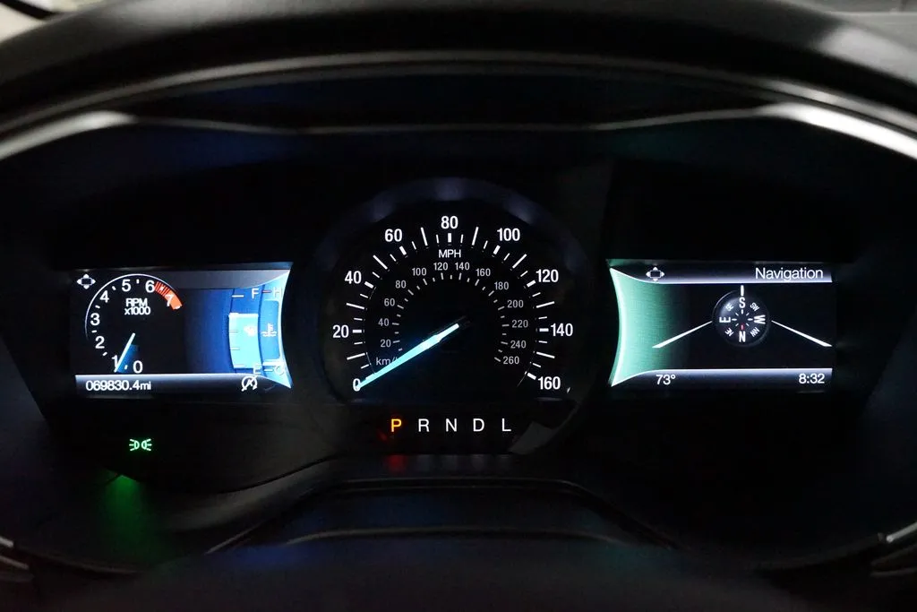 2020 Ford Fusion SE thumbnail 15