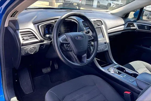 2020 Ford Fusion SE thumbnail 14