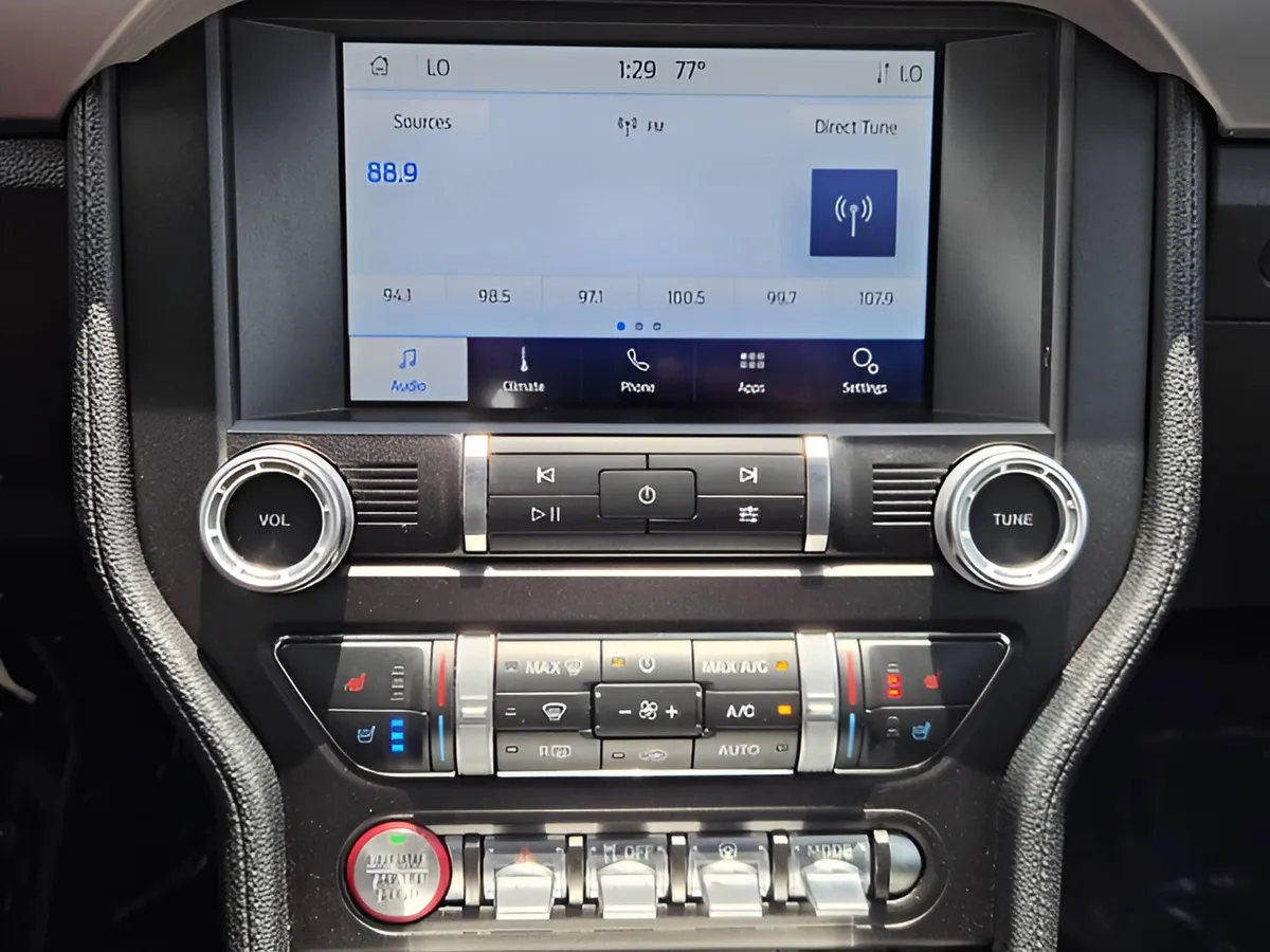 2020 Ford Mustang EcoBoost Premium thumbnail 19