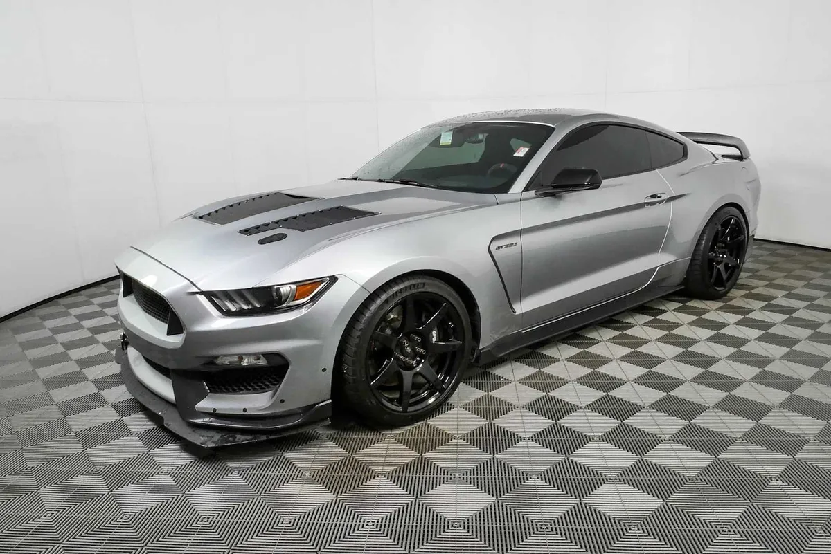 2020 FORD MUSTANG Shelby GT350R thumbnail 24