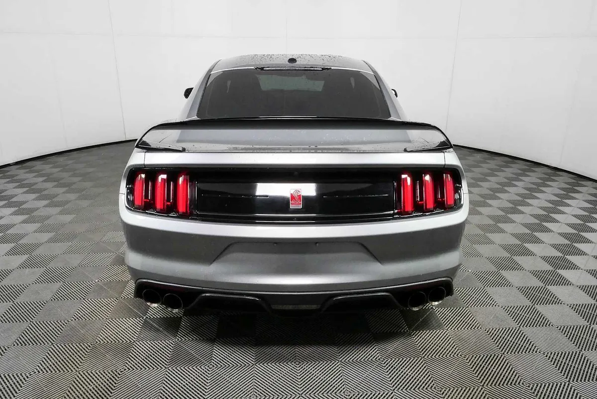 2020 FORD MUSTANG Shelby GT350R thumbnail 26