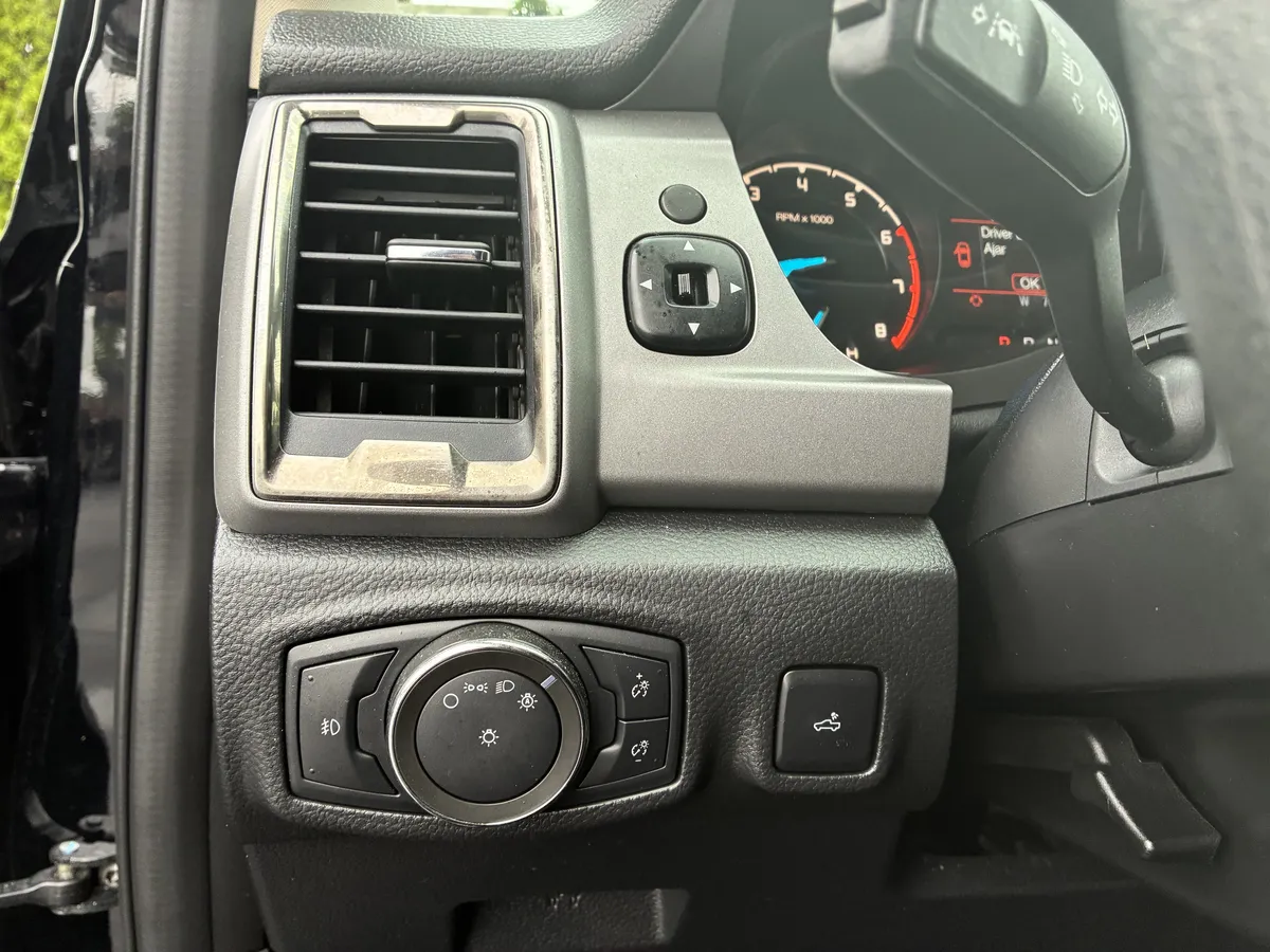 2020 Ford Ranger XL thumbnail 25