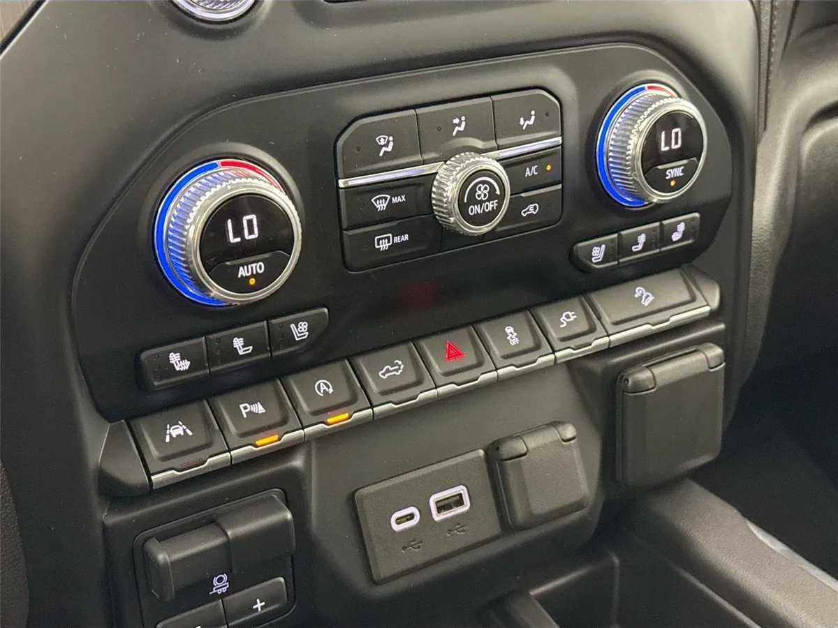 2020 GMC Sierra 1500 AT4 thumbnail 27