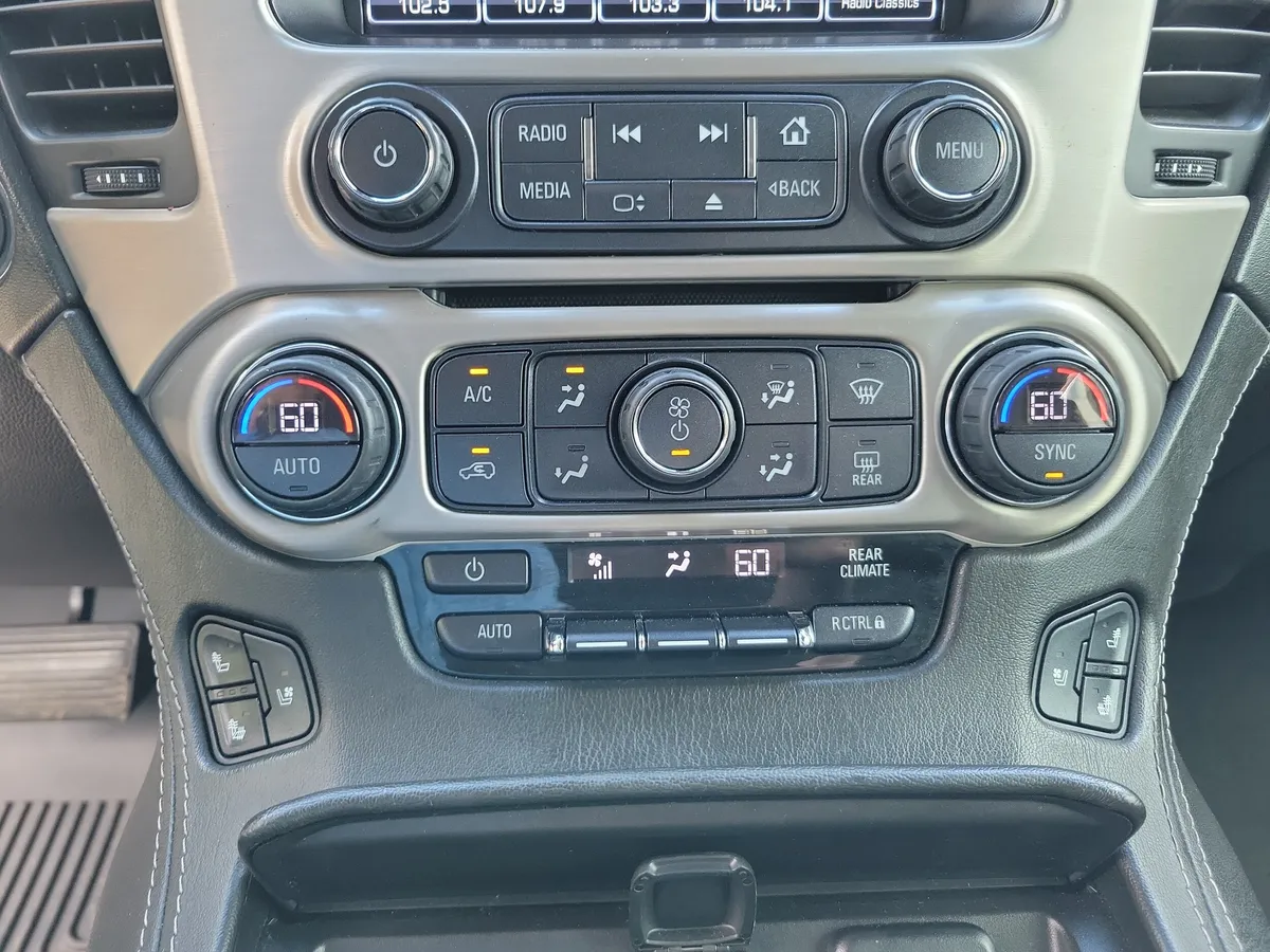 2020 GMC Yukon Denali thumbnail 21