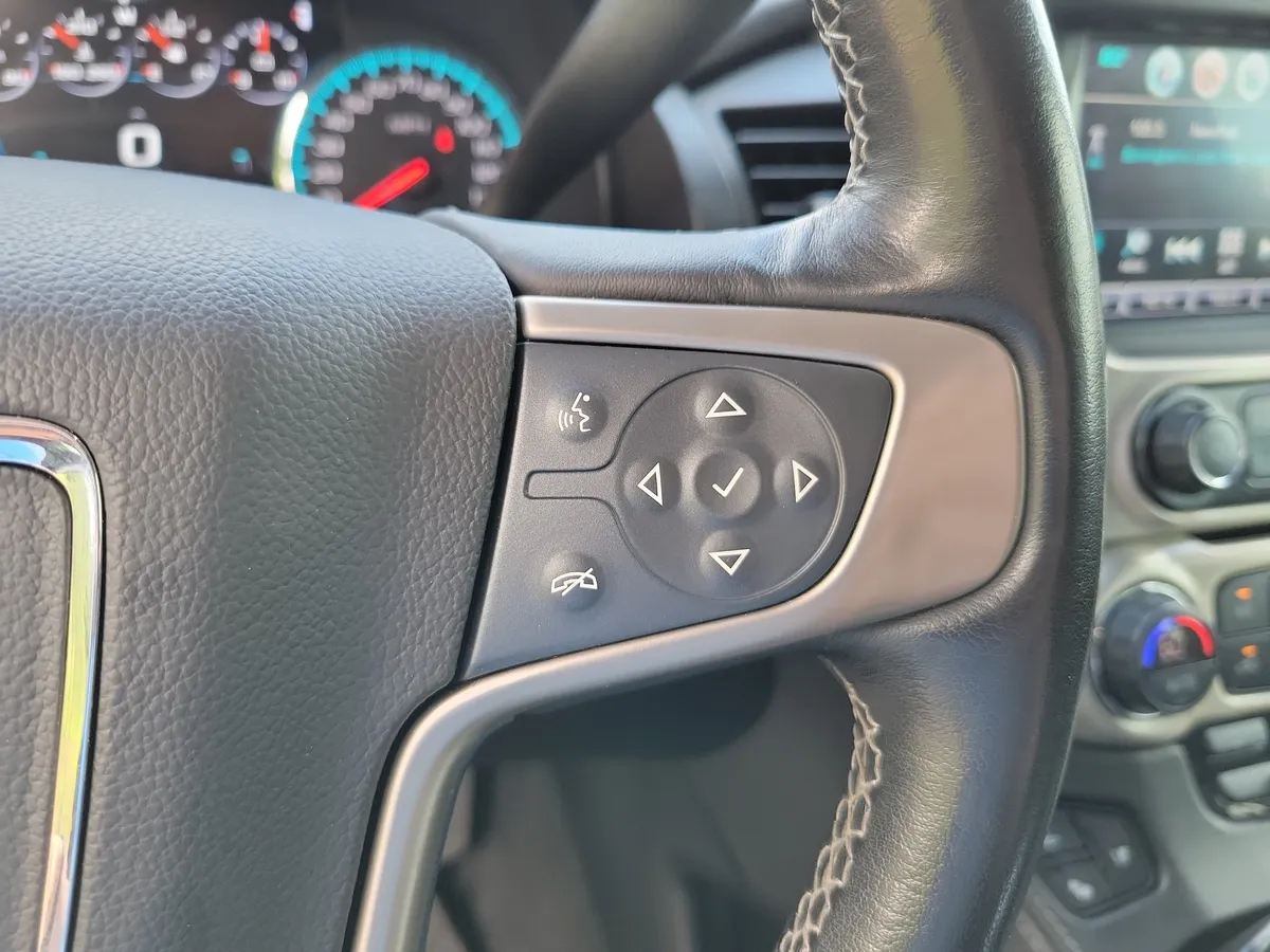 2020 GMC Yukon Denali thumbnail 25