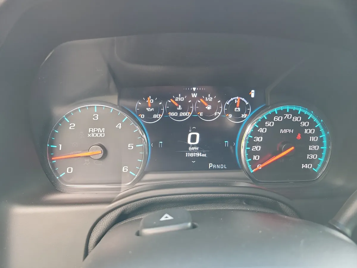 2020 GMC Yukon Denali thumbnail 26
