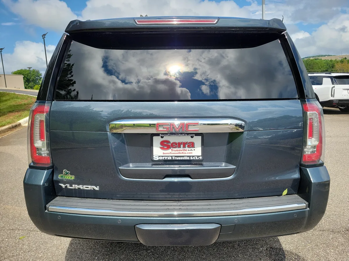 2020 GMC Yukon Denali thumbnail 4