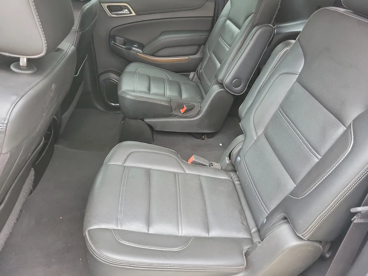 2020 GMC Yukon XL Denali thumbnail 12