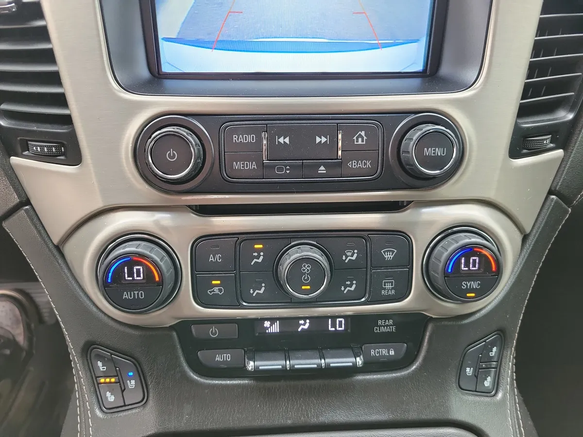 2020 GMC Yukon XL Denali thumbnail 18