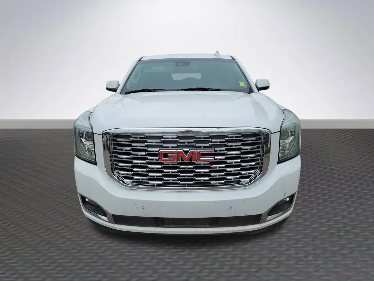 2020 GMC Yukon XL Denali thumbnail 2