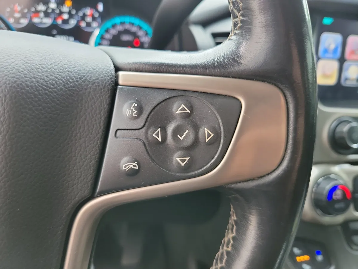 2020 GMC Yukon XL Denali thumbnail 22