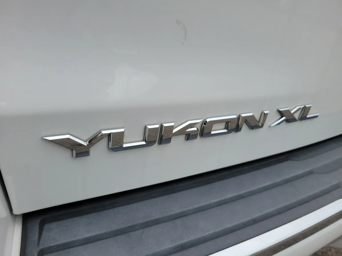 2020 GMC Yukon XL Denali thumbnail 27