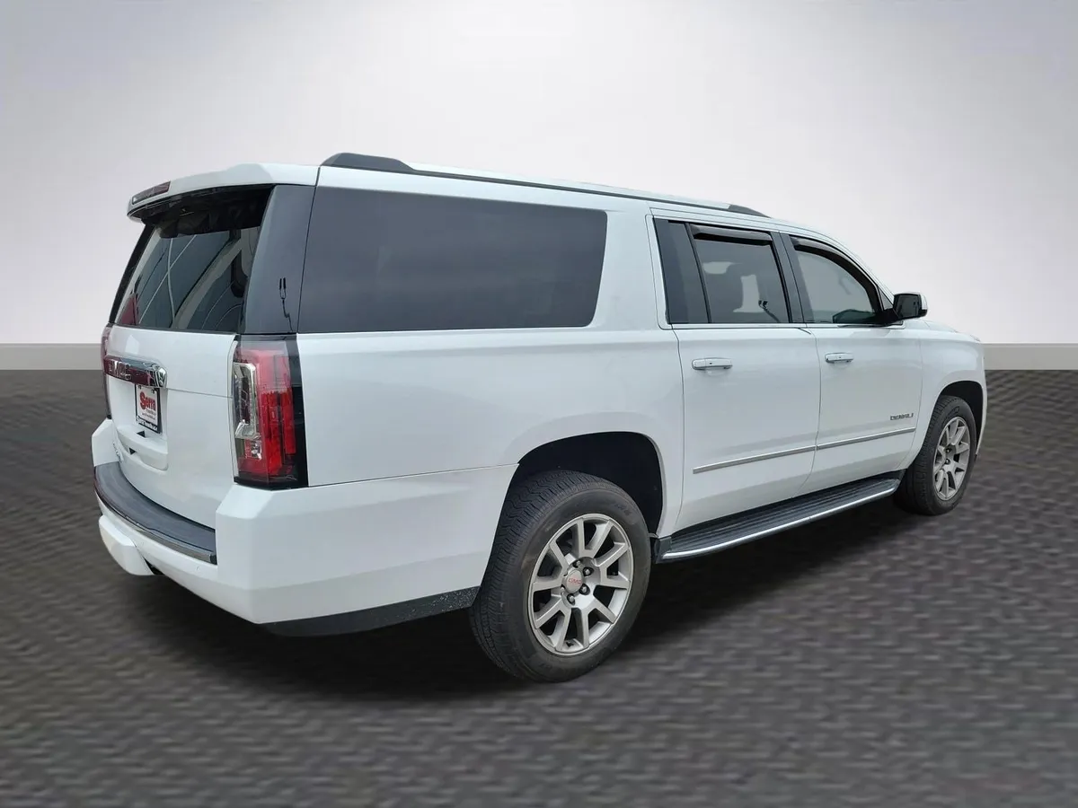 2020 GMC Yukon XL Denali thumbnail 5