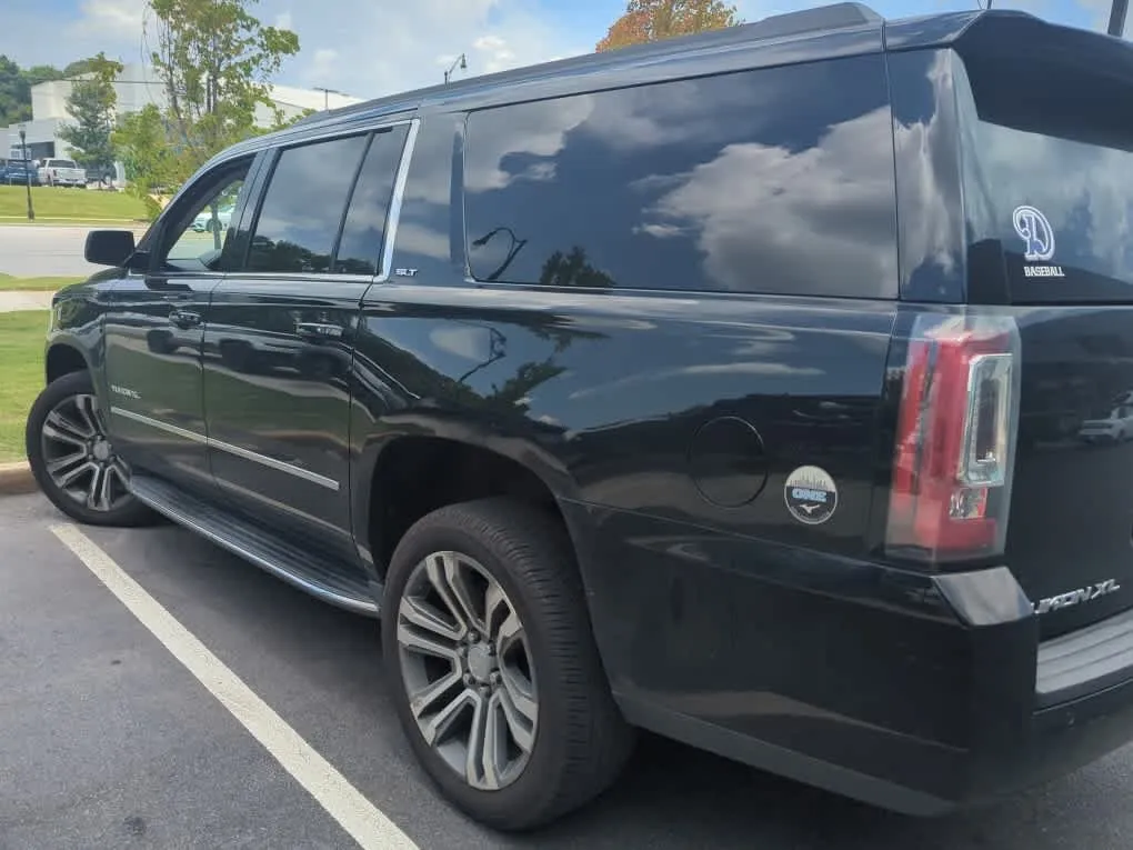 2020 GMC YUKON XL SLT thumbnail 3