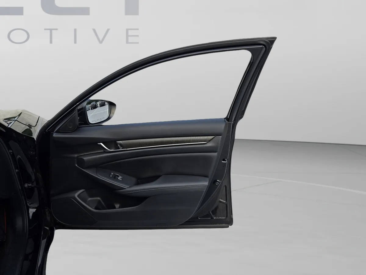 2020 Honda Accord Sedan EX thumbnail 22
