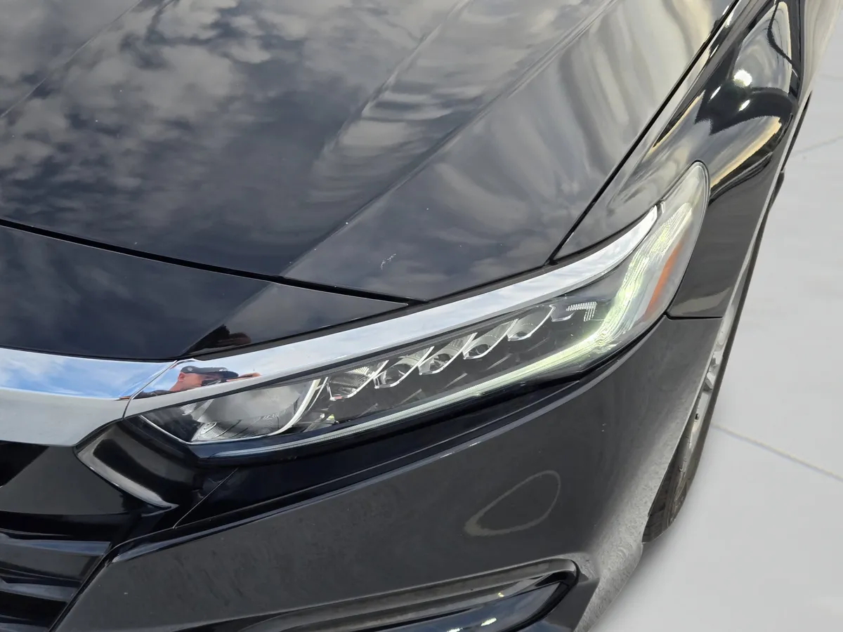 2020 Honda Accord Sedan EX thumbnail 9