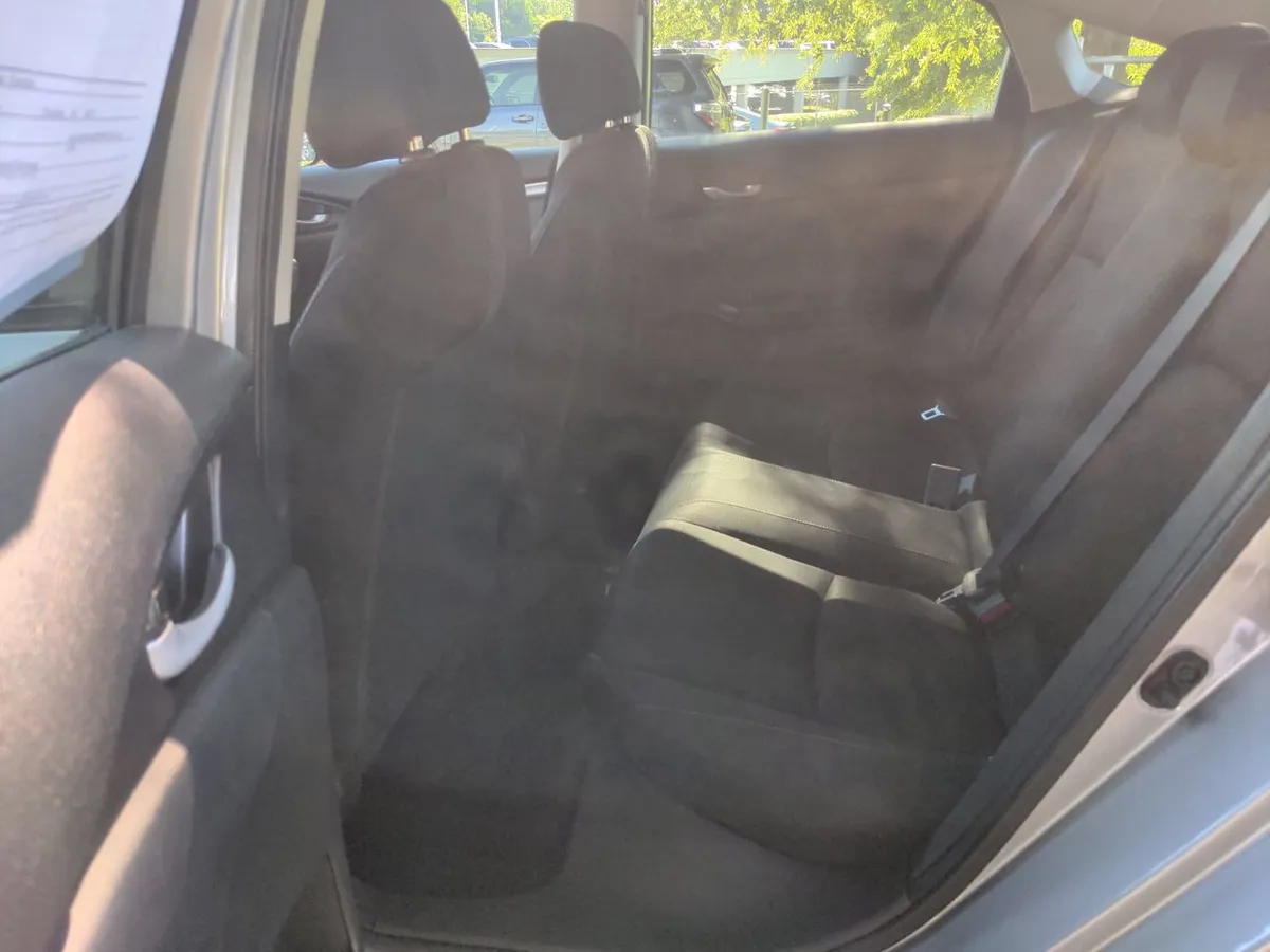 2020 Honda Civic LX thumbnail 29