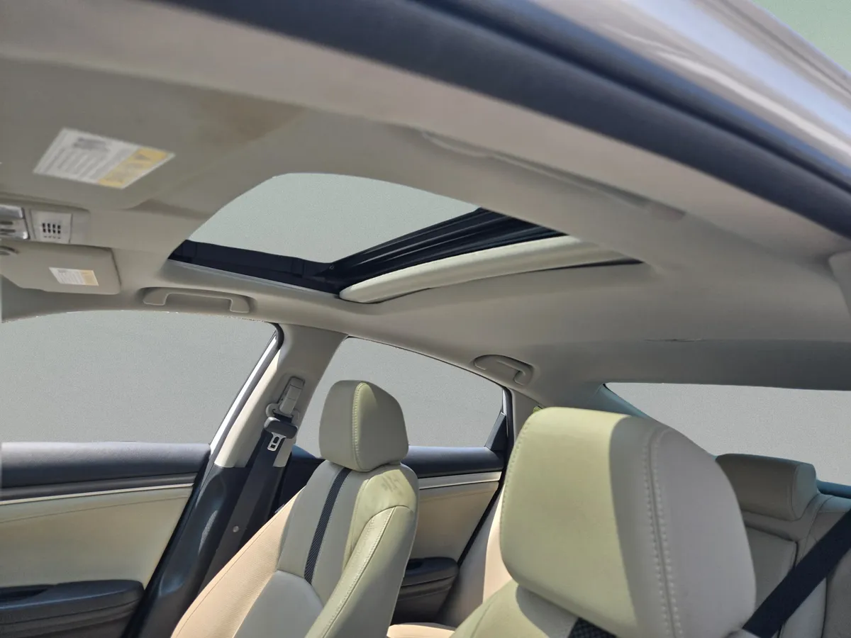 2020 Honda Civic Sedan EX-L thumbnail 14