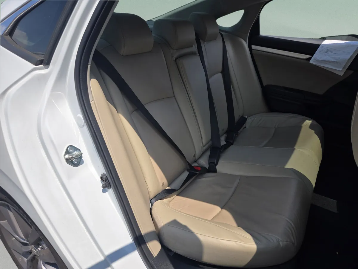 2020 Honda Civic Sedan EX-L thumbnail 24