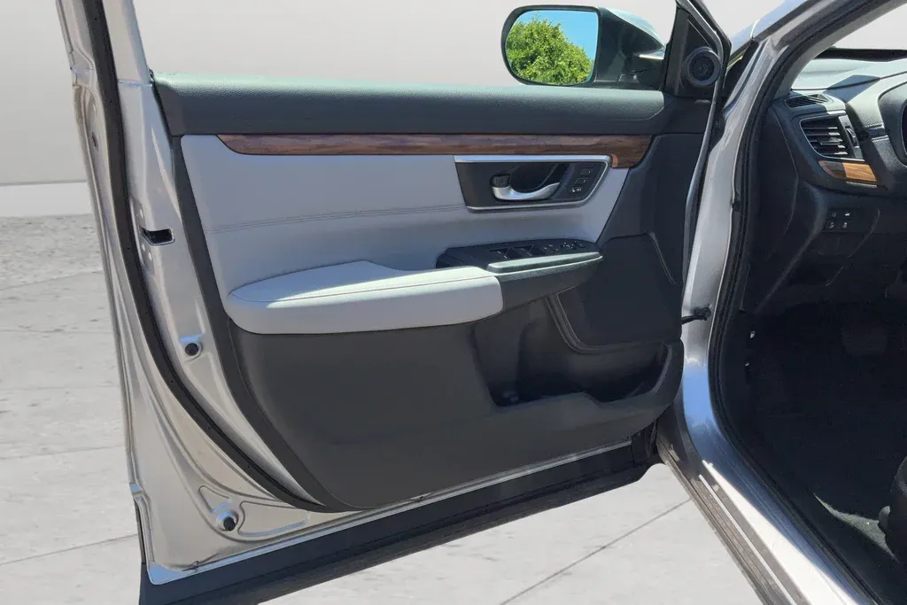 2020 Honda CR-V Touring thumbnail 10