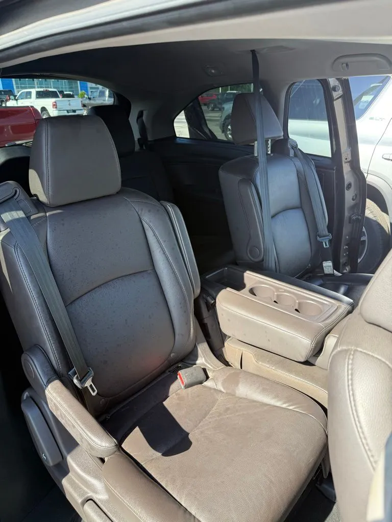 2020 Honda Odyssey EX-L thumbnail 7