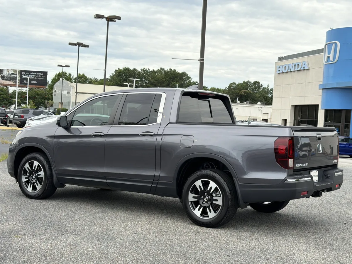 2020 Honda Ridgeline RTL thumbnail 4