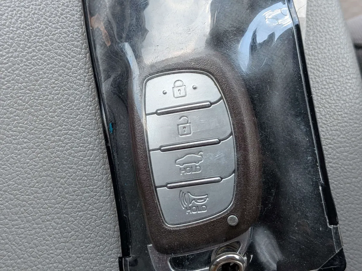 2020 Hyundai Elantra Value Edition thumbnail 34