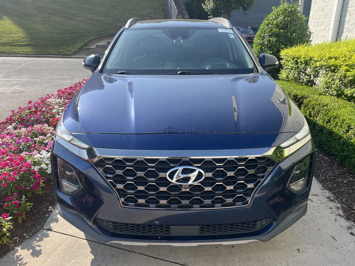 2020 Hyundai Santa Fe Limited thumbnail 2