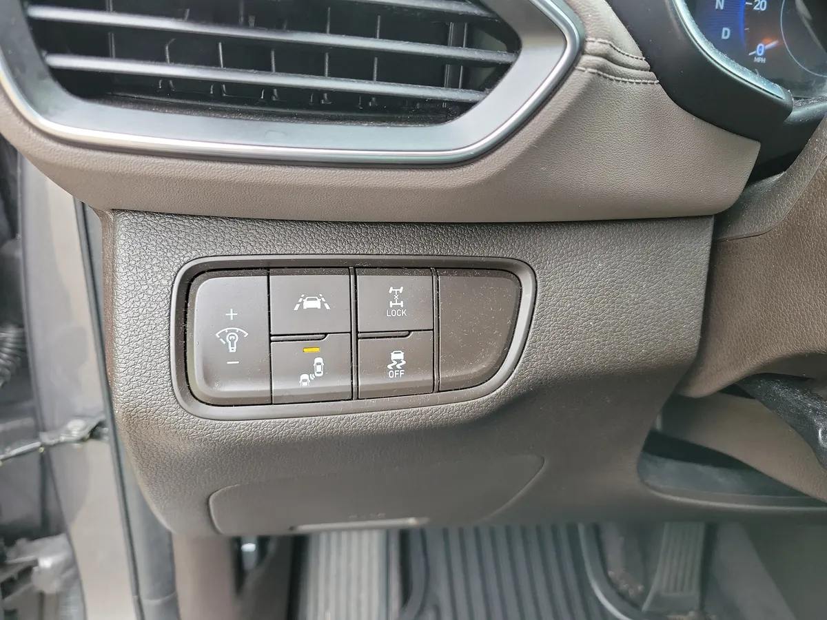 2020 Hyundai Santa Fe SEL 2.4 thumbnail 21