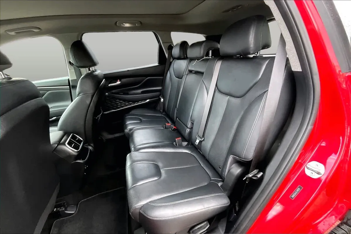 2020 Hyundai Santa Fe SEL thumbnail 21
