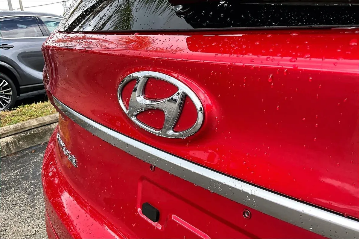 2020 Hyundai Santa Fe SEL thumbnail 31