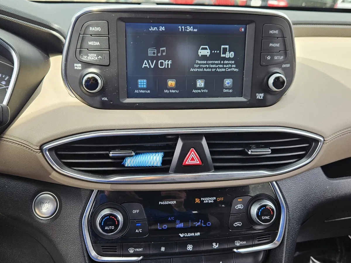 2020 Hyundai Santa Fe SEL thumbnail 20