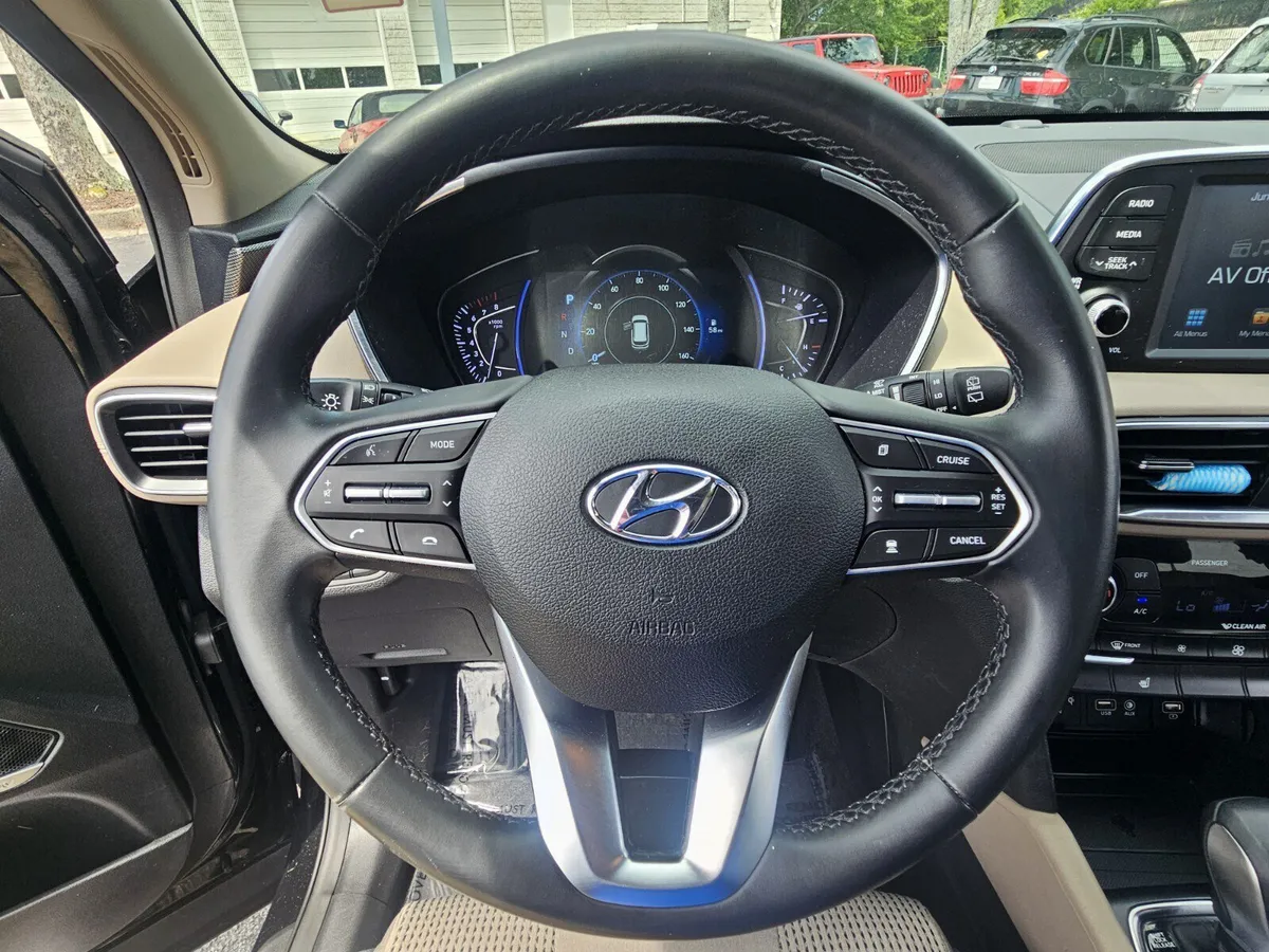 2020 Hyundai Santa Fe SEL thumbnail 24