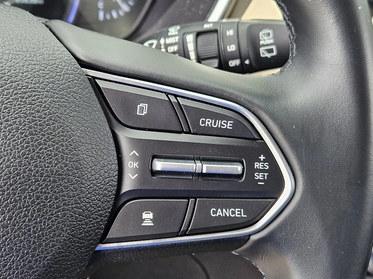 2020 Hyundai Santa Fe SEL thumbnail 25