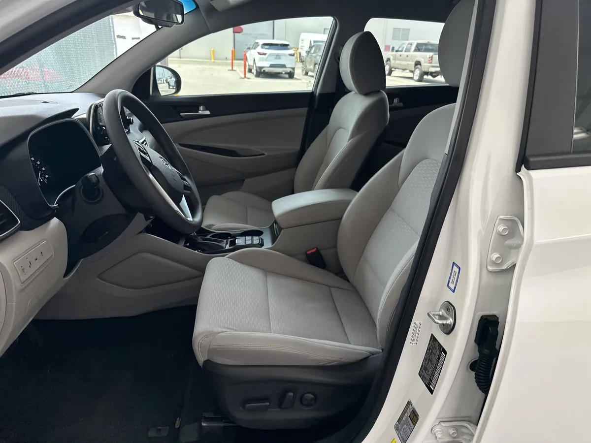 2020 Hyundai Tucson Value thumbnail 15