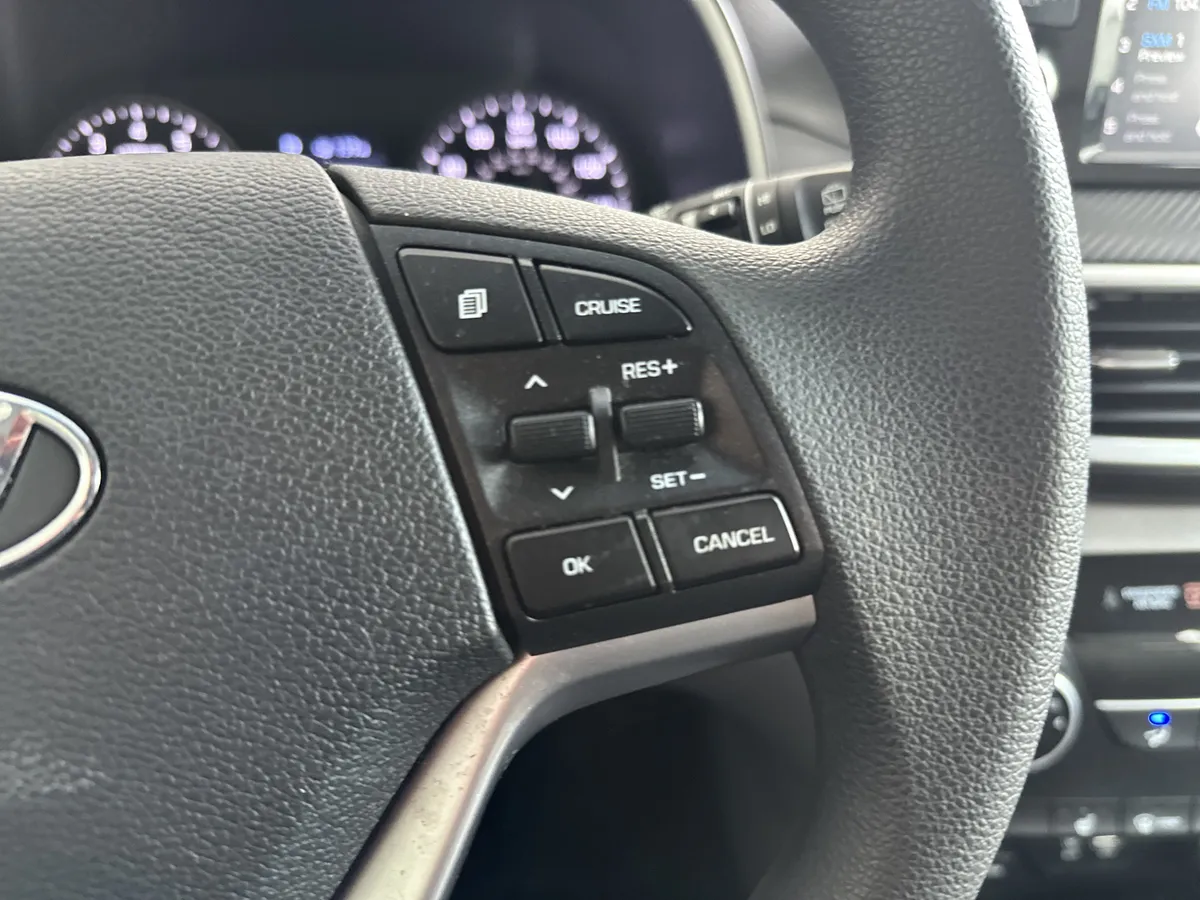 2020 Hyundai Tucson Value thumbnail 18
