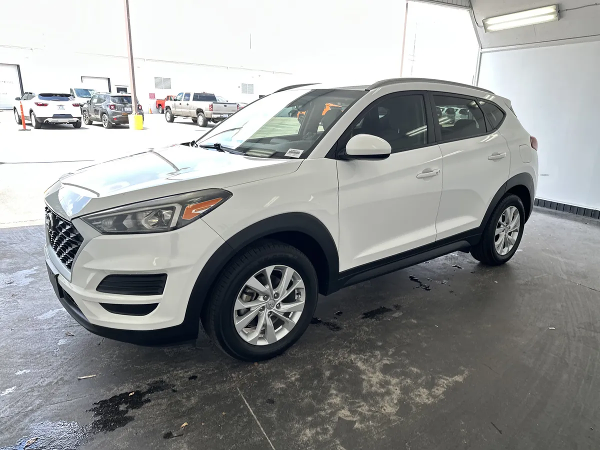 2020 Hyundai Tucson Value thumbnail 2