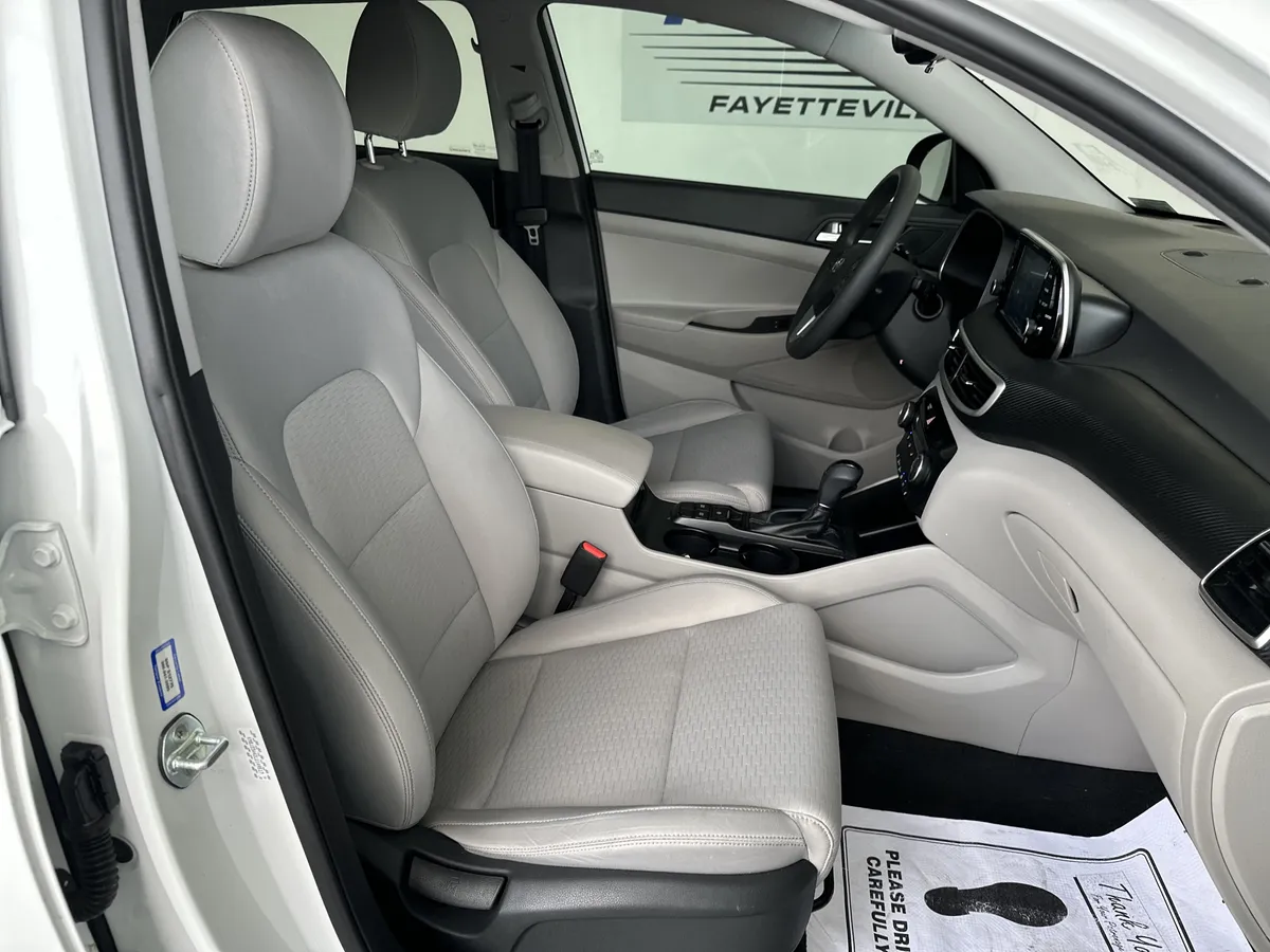 2020 Hyundai Tucson Value thumbnail 29
