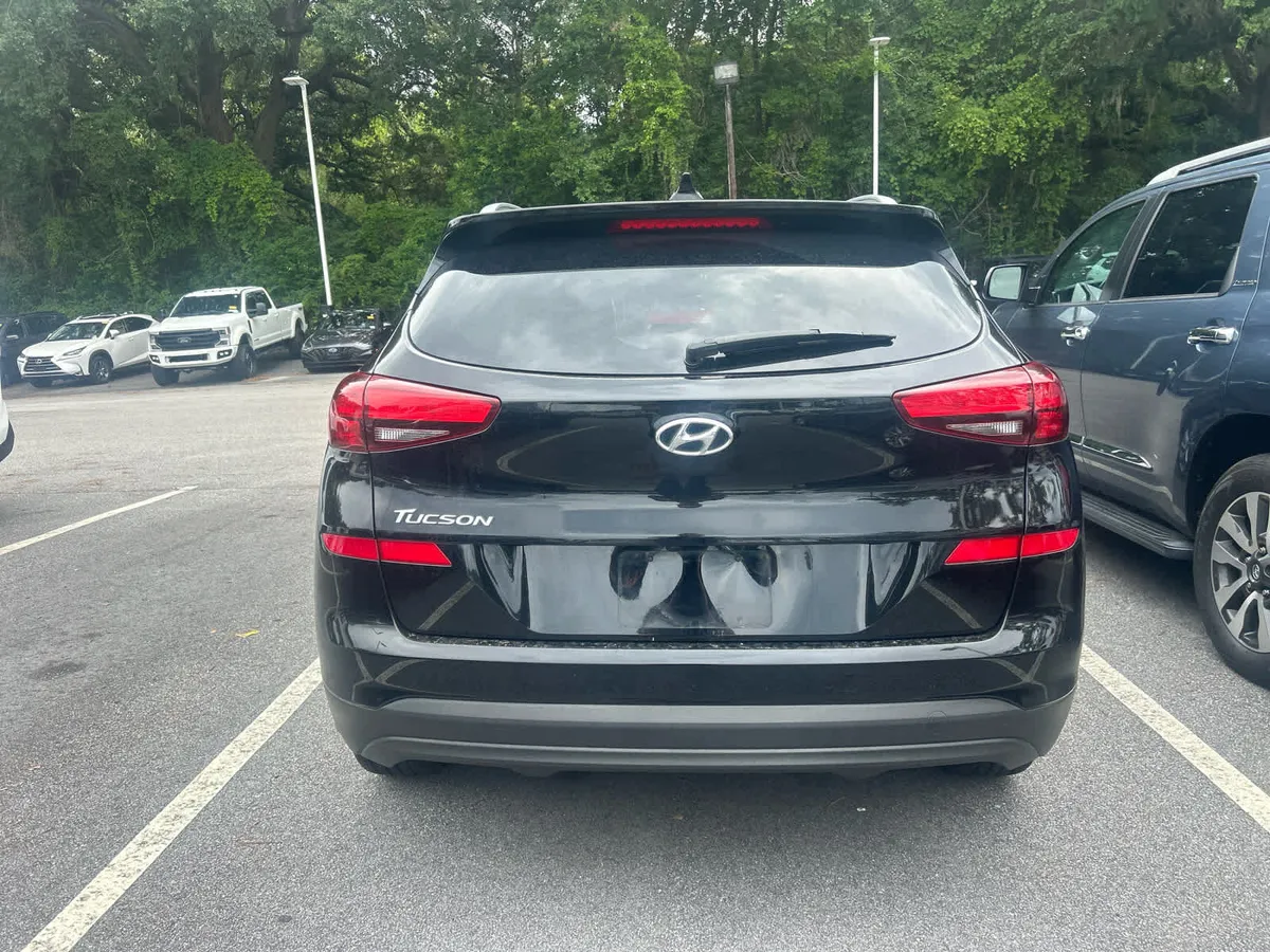 2020 Hyundai Tucson Value thumbnail 2